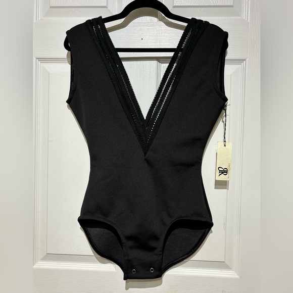 Jesse Rowe Other - NWT Jesse Rowe Black Deep V-neck Lace Trim Scuba Bodysuit